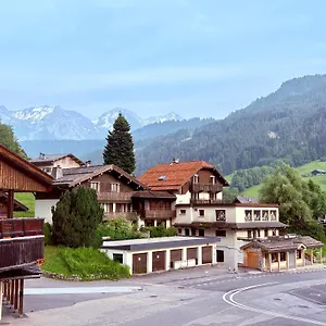 Le Rookie Mountain Hotel